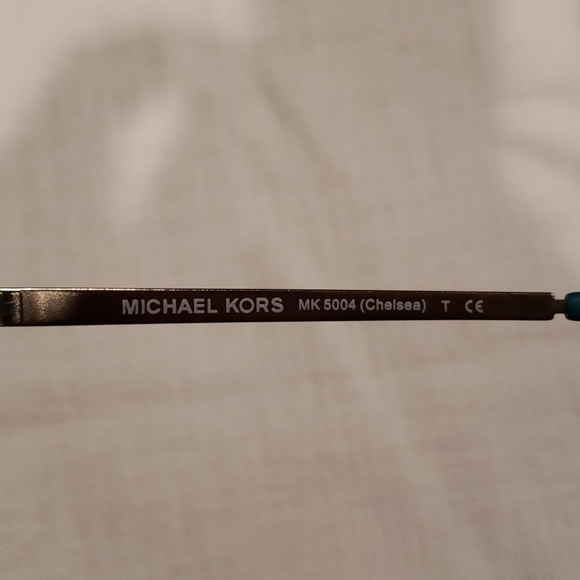 MICHAEL KORS "CHELSEA" MIRRORED AVIATOR SUNGLASSES - Picture 7 of 8